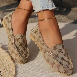 NWOT Classic Style Women's Chic Loafers Flower Pattern Beige & Brown